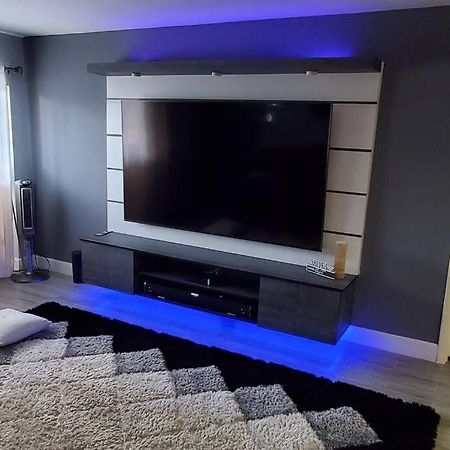Fully Furnished, Beautiful, Spacious Two Bedroom Condo Lauderhill Ngoại thất bức ảnh