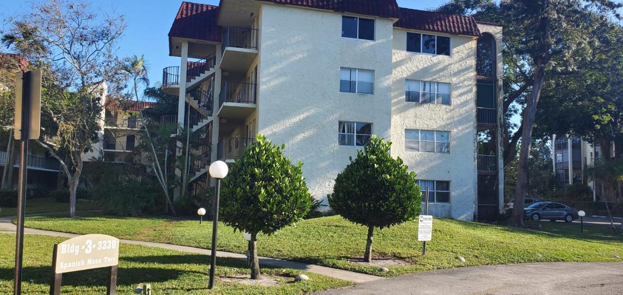 Fully Furnished, Beautiful, Spacious Two Bedroom Condo Lauderhill Ngoại thất bức ảnh
